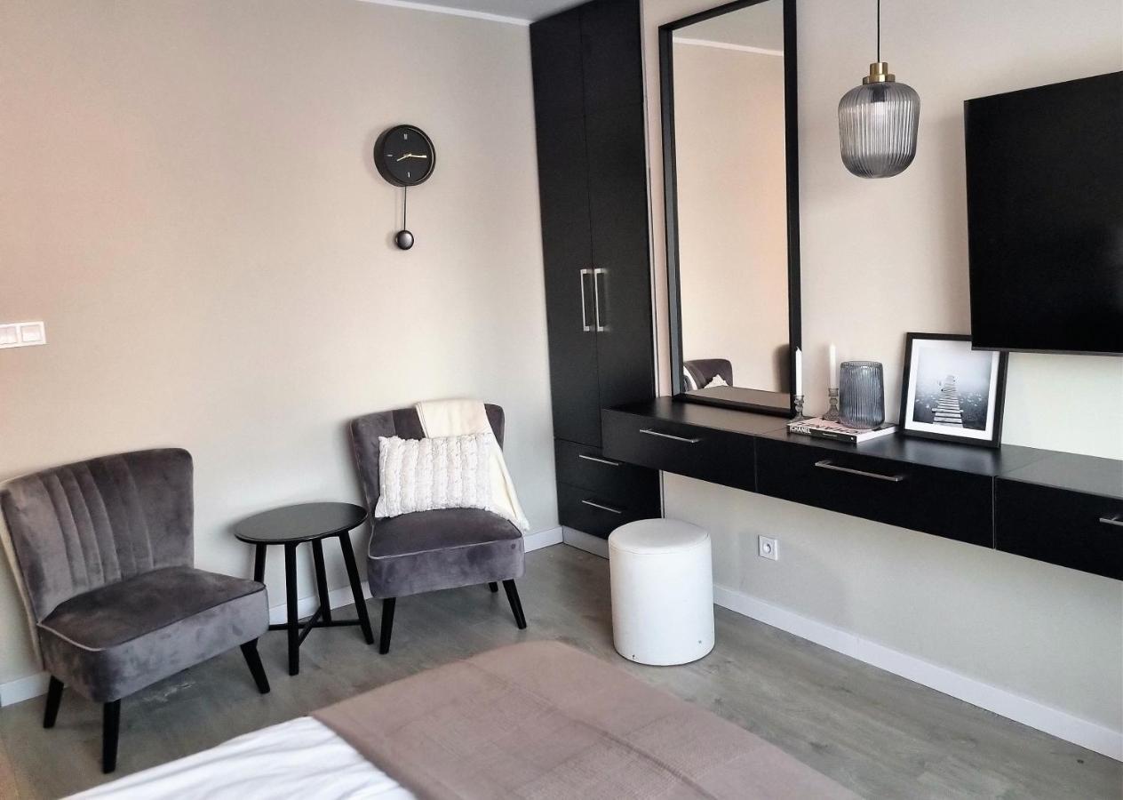 Przy Tezni Apartment