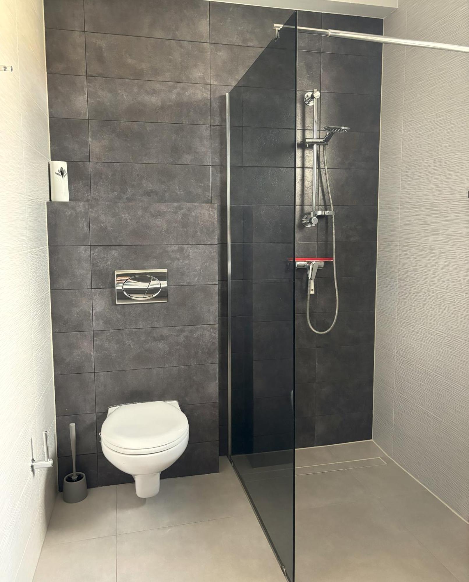 Przy Tezni Apartment
