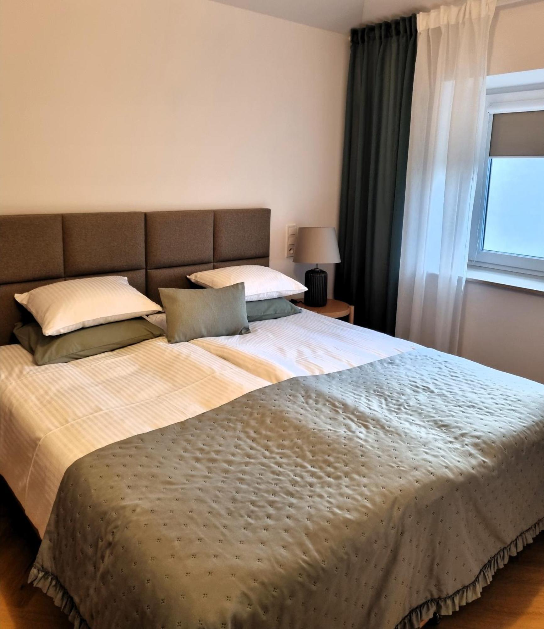 Przy Tezni Apartment *